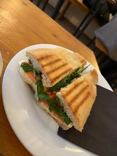 Hohenstaufenring 19, 50674 Köln