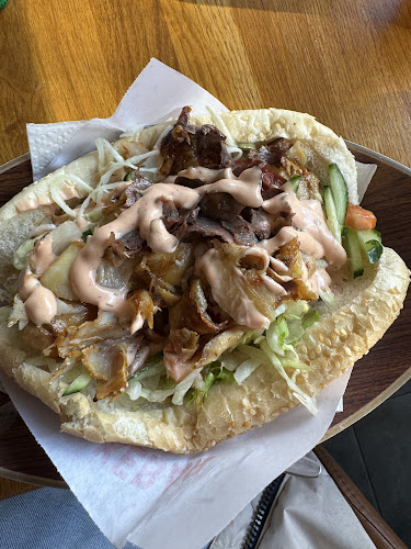 Kumpir & Döner - Gastronomie und Hotellerie