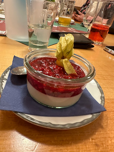 Opinii despre Bayerischer Bahnhof Gasthaus & Gosebrauerei Leipzig în Leipzig - Gastronomie und Hotellerie