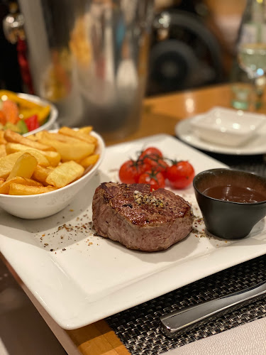 Opinii despre Arts Bar & Restaurant în Hannover - Gastronomie und Hotellerie