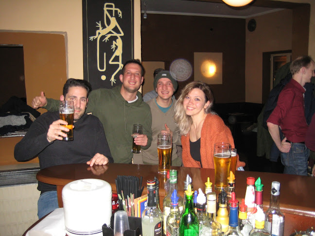 Comentarii opinii despre Cafe Cocktailbar Restaurant Le Coq