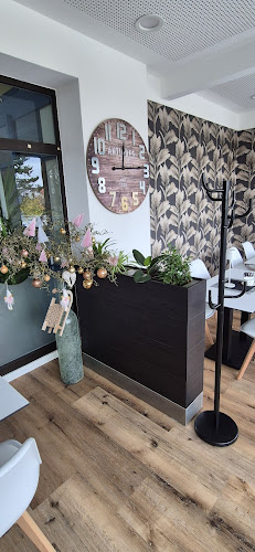 Cafe im Hallenbad Dachelhofen - Gastronomie und Hotellerie