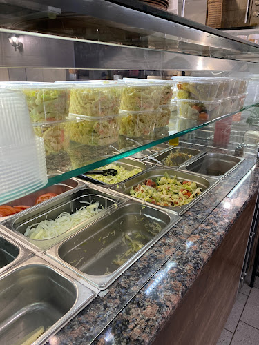 Schloss Pizza Kebab - Gastronomie und Hotellerie