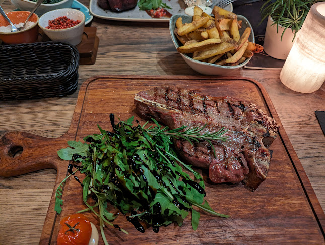 Comentarii opinii despre HUGOS Steak & BBQ