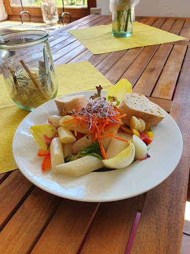 Opinii despre Haus Oveney Café Restaurant - Bochum în Bochum - Gastronomie und Hotellerie