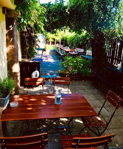 BOTTLES‘N‘BURGERS