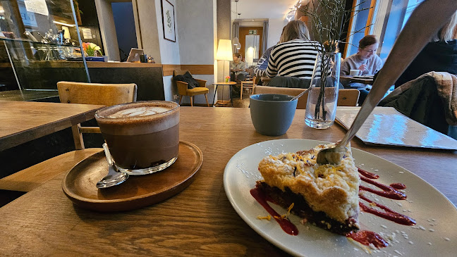 Comentarii opinii despre Café Fama