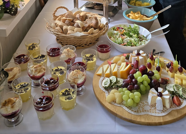 Opinii despre Gasthof & Eisdiele Grüner Baum în Gramzow - Gastronomie und Hotellerie