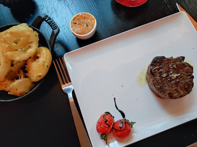 [m]eatery restaurant & botanist bar Hamburg - Hamburg