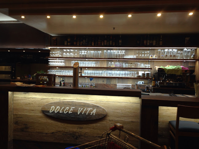 Opinii despre Restaurant Pizzeria Dolce Vita - Bremerhaven în Bremerhaven - Gastronomie und Hotellerie