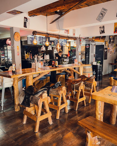 Comentarii opinii despre Friend's Burger Saloon