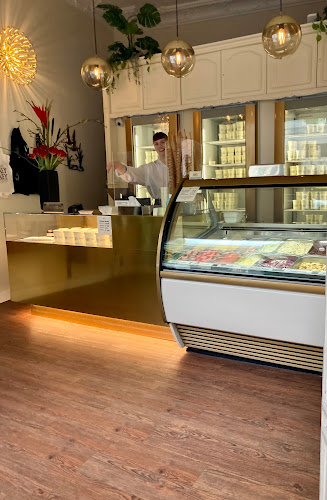 Eispatisserie Hokey Pokey Mitte