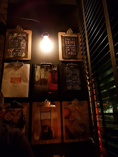 Opinii despre Willy's Bar în Offenbach am Main - Gastronomie und Hotellerie