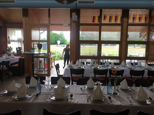 Opinii despre Restaurant Sportpark Gomaringen în Gomaringen - Gastronomie und Hotellerie