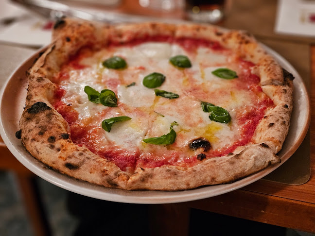 Opinii despre Ristorante da Ninos - Nordenstadt în Wiesbaden - Gastronomie und Hotellerie