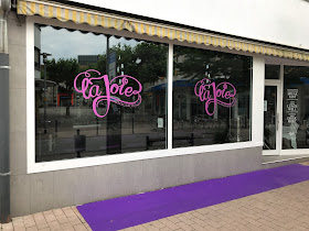La Joie Macarons