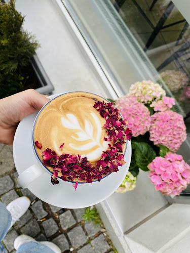 Comentarii opinii despre Barachel Café