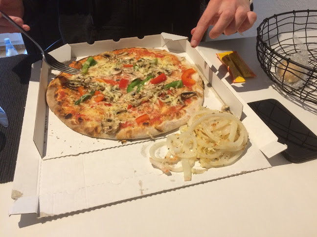 Opinii despre Pizzeria Pane e Vino în Köln - Gastronomie und Hotellerie