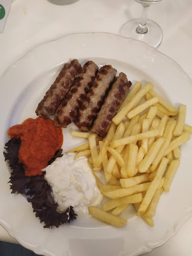 Comentarii opinii despre Hotel El Rancho Steakhaus