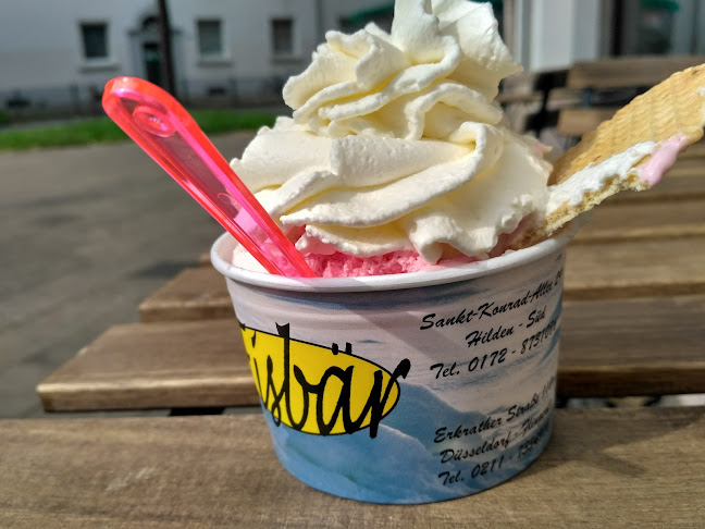 Opinii despre Eisdiele Eisbär în Düsseldorf - Gastronomie und Hotellerie