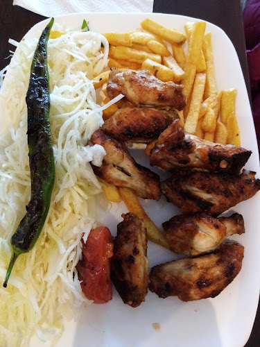 Comentarii opinii despre MUNZUR GRİLL RESTAURANT