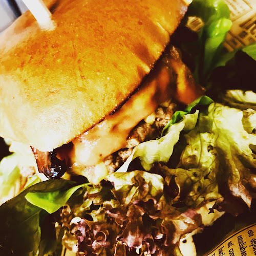 Comentarii opinii despre BOTTLES‘N‘BURGERS