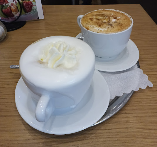 Teatro Ital. Eis-Cafe Gelateria