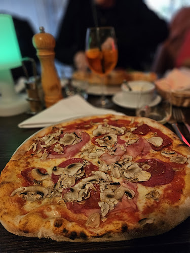 Opinii despre Restaurant L'Italiano în Königsbrunn - Gastronomie und Hotellerie