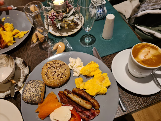 Opinii despre Café Sonnenschein în Berlin - Gastronomie und Hotellerie