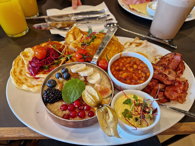 Hochstraß 2, 83064 Raubling