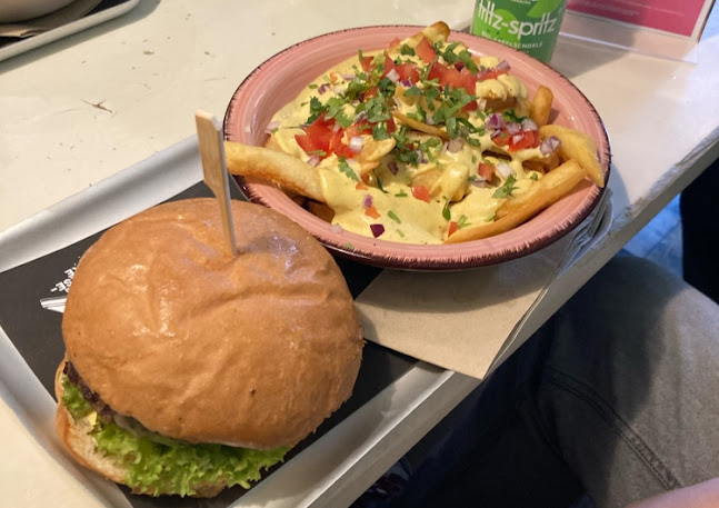 Opinii despre Little Beach Maintal în Maintal - Gastronomie und Hotellerie