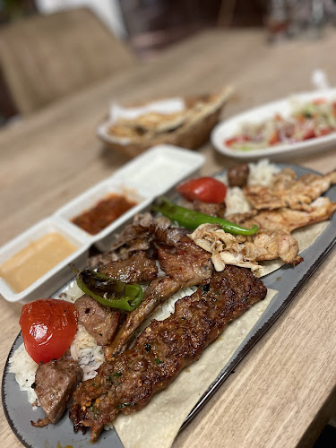 Köz Sultan Kebap - Gastronomie und Hotellerie