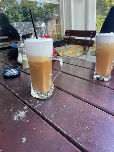 Opinii despre White Backshop în Berlin - Gastronomie und Hotellerie