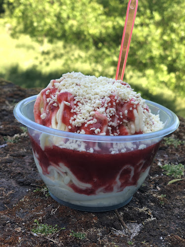 Eisverliebt by Eiscafe am Rheinturm - Gastronomie und Hotellerie