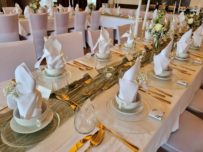 Comentarii opinii despre DEBI'S TSG Stadiongaststätte