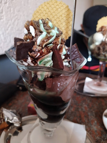 Comentarii opinii despre Eiscafé Capri