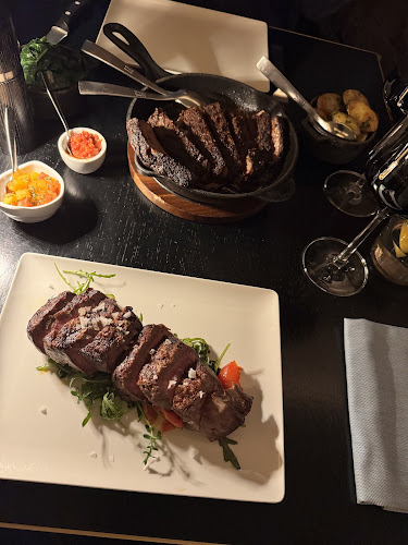 Comentarii opinii despre [m]eatery restaurant & botanist bar Hamburg