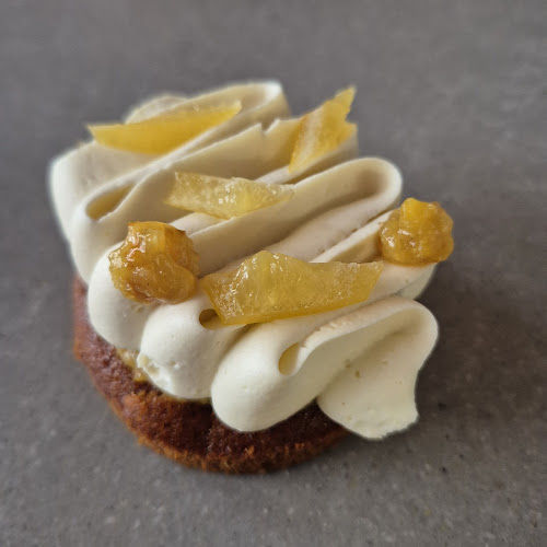 Opinii despre Förster Max Eisdiele & Café/Patisserie & Schokoladen în Freiburg im Breisgau - Gastronomie und Hotellerie