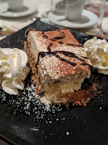 Restaurant Pizzeria Renzo - Gastronomie und Hotellerie