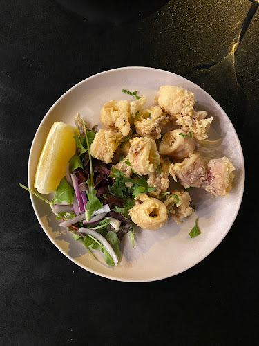 Yamas mezé restaurant & weinbar