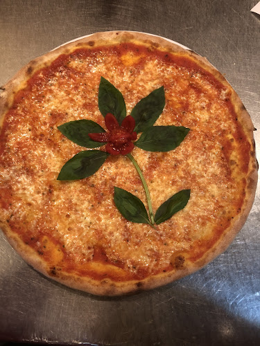 Comentarii opinii despre Trattoria Pizzeria "Punto e Virgola"