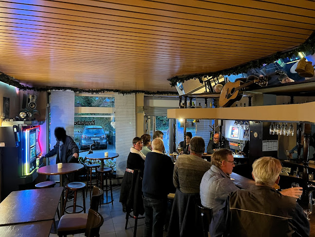 Nora's Pub - Gastronomie und Hotellerie