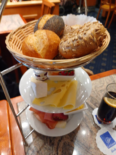 Opinii despre Cafe Riese Köln în Köln - Gastronomie und Hotellerie