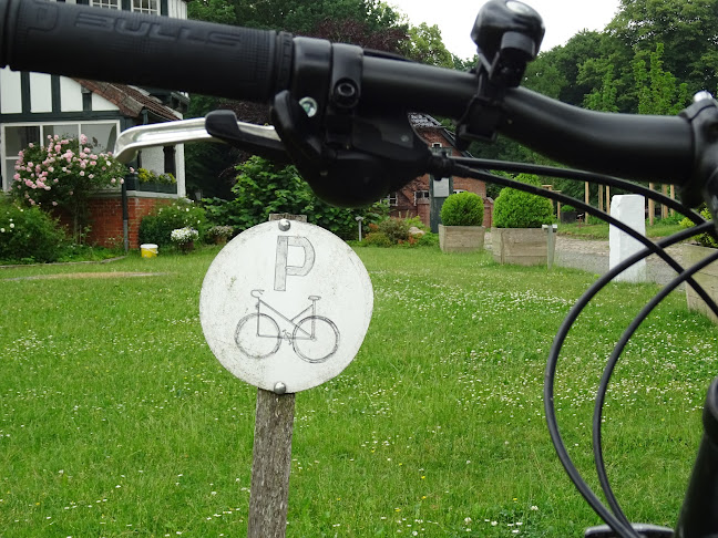 Opinii despre Feinkost Manufaktur GmbH Gut Valenbrook în Geestland - Gastronomie und Hotellerie