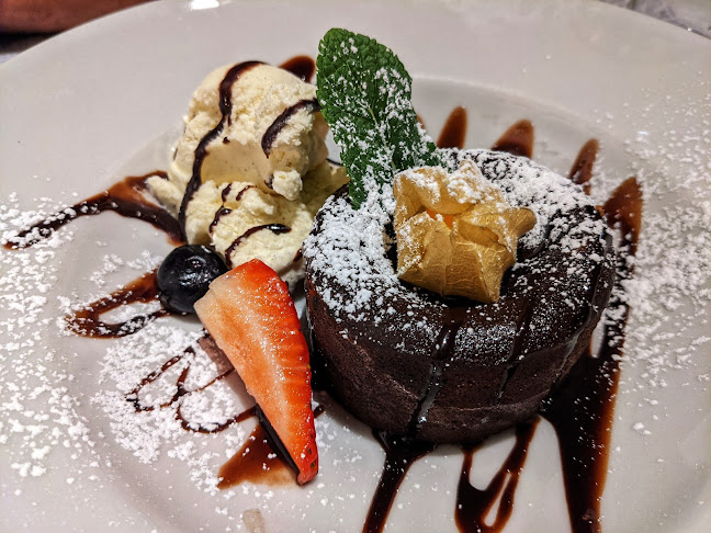 Yamas mezé restaurant & weinbar