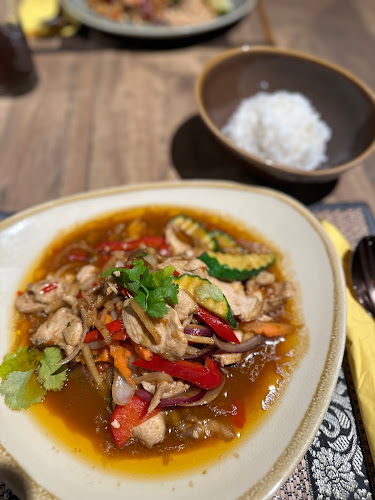 Comentarii opinii despre High Thai, Authentic Thai Cuisine