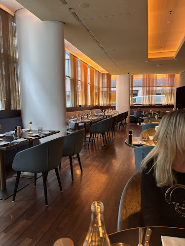 [m]eatery restaurant & botanist bar Hamburg - Hamburg