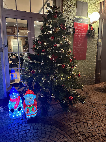 Comentarii opinii despre Parisi