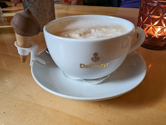 Opinii despre Zum Platzhirsch în Bremen - Gastronomie und Hotellerie