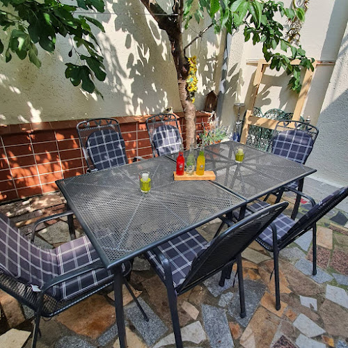 Opinii despre Das Sofa - Restaurant, Hotel und Spätkauf und Lieferdienst în Greifswald - Gastronomie und Hotellerie